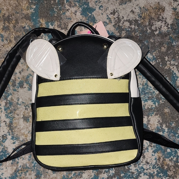 lululemon all night festival bag large This $49 Lululemon bag is 'perfect' for fall  shoppers say it's  'impressively compact'